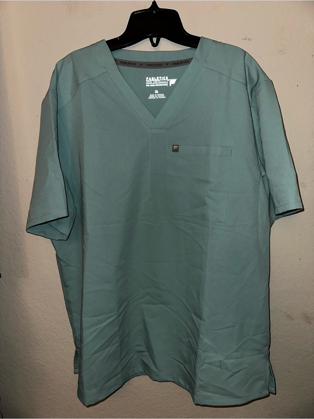 Fabletics scrub top blue size XL